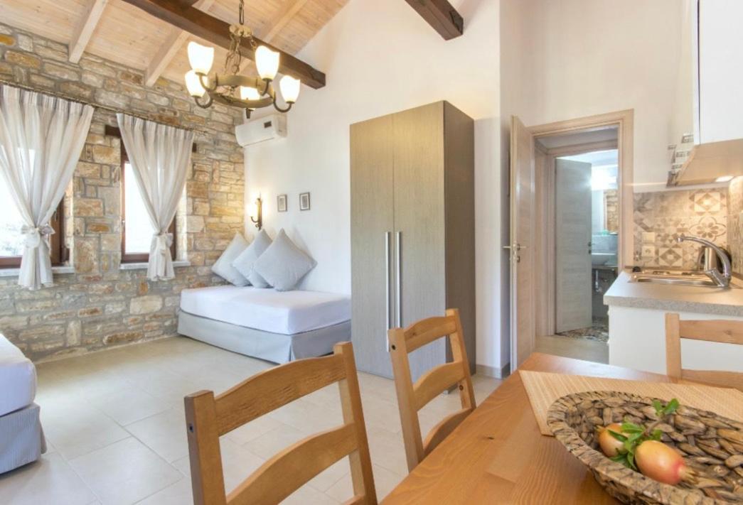 Pietra E Mare Apartment Скала Потамияс Екстериор снимка