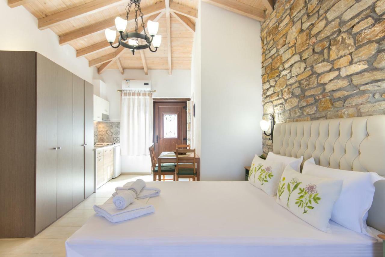 Pietra E Mare Apartment Скала Потамияс Екстериор снимка