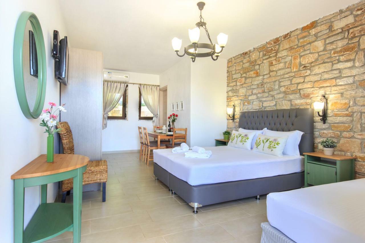 Pietra E Mare Apartment Скала Потамияс Екстериор снимка