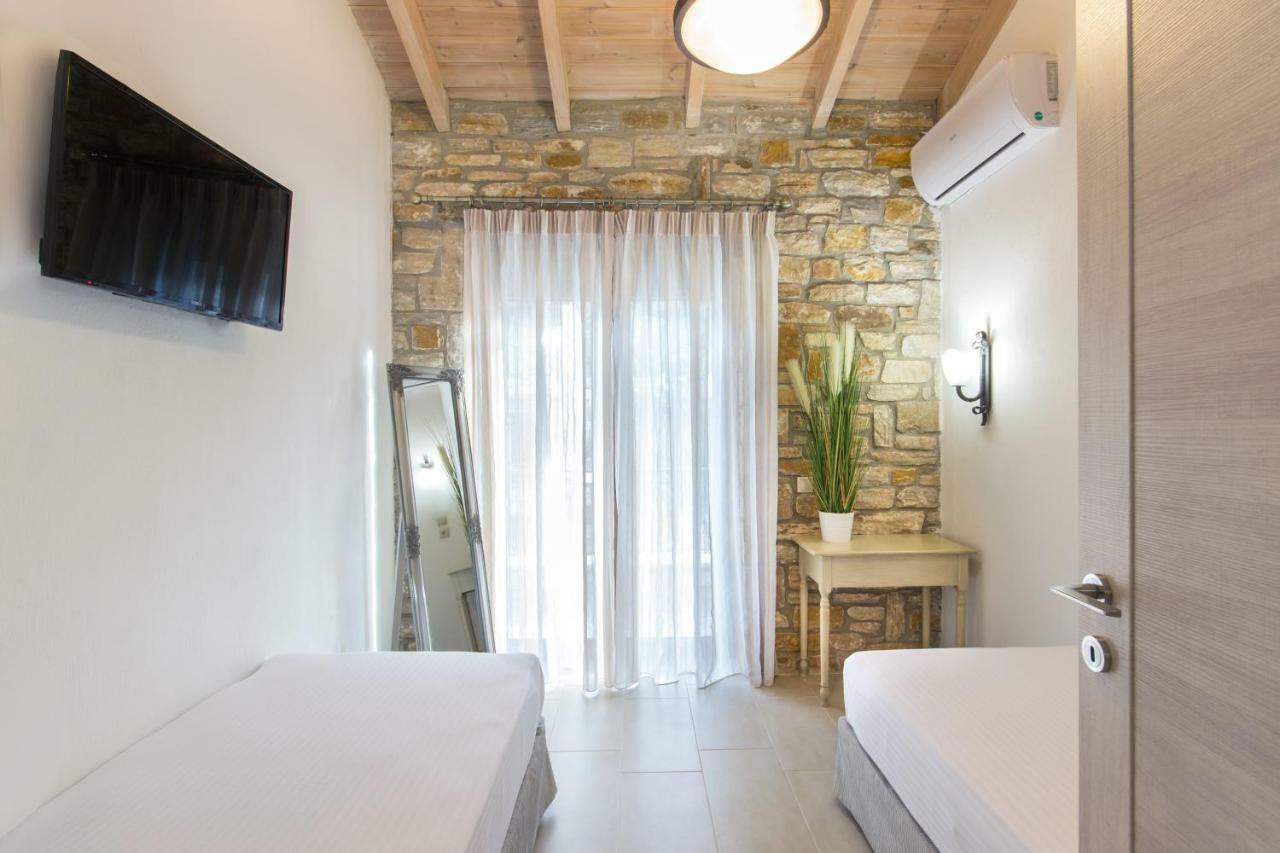 Pietra E Mare Apartment Скала Потамияс Екстериор снимка