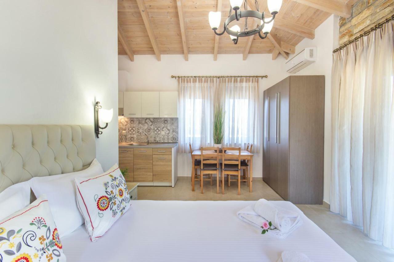 Pietra E Mare Apartment Скала Потамияс Екстериор снимка